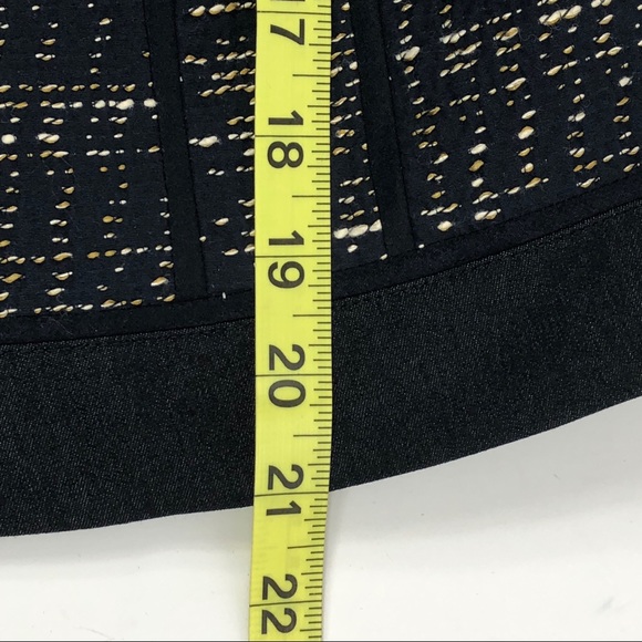 T. Tahari Blue Tweed Sofie Jacket Snap Front 6P - Picture 7 of 8